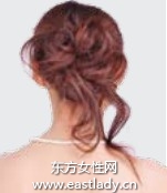 適合初次參加派對的碎發(fā)發(fā)型設(shè)計