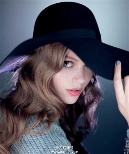 時尚卷發(fā)發(fā)型圖片欣賞