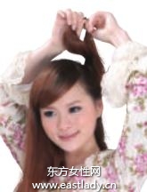 2013韓式歪歪辮發(fā)型設(shè)計(jì)簡(jiǎn)單且迷人