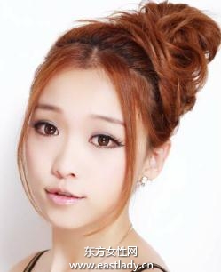 最新卷發(fā)發(fā)型設(shè)計(jì)打造可愛(ài)小臉造型