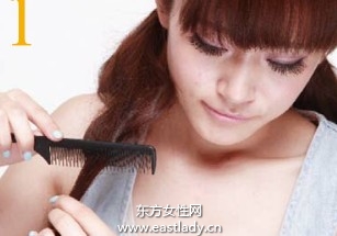 小丸子低盤發(fā)展現(xiàn)獨特可愛氣質(zhì)