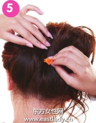 柔媚動人盤發(fā)發(fā)型設計