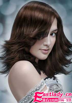 秋冬季節(jié)如何進(jìn)行護(hù)發(fā)