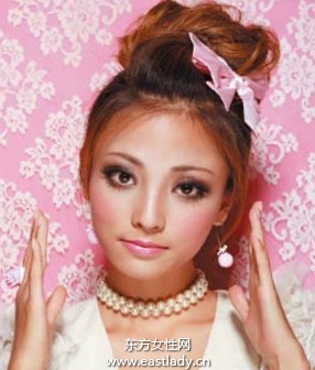 蓬松花苞團(tuán)子頭搖身一變芭比洋娃娃