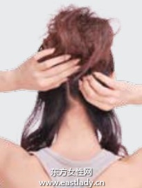 高發(fā)髻麻花辮打造少女般青春發(fā)型