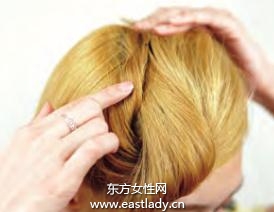 早春三股辮發(fā)型DIY提升你的氣場(chǎng)