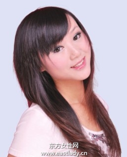 傾斜直劉海展現(xiàn)女性優(yōu)雅氣質(zhì)