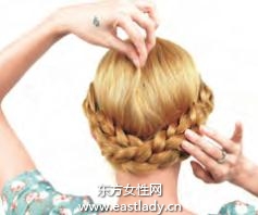 2013今年最流行的發(fā)型清爽辮盤發(fā)發(fā)型