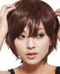 時尚女士假發(fā)打造蓬松造型