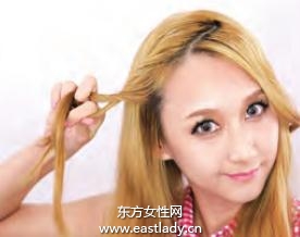 最新卷發(fā)發(fā)型清爽又高雅