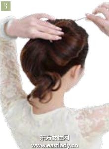 清新菠蘿頭造型給人陣陣春意