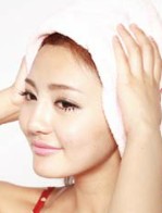 干洗噴霧趕走頭發(fā)油膩