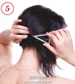 蓬松飄逸斜發(fā)發(fā)型設(shè)計(jì)給人驚艷的感覺