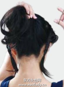 精致雙蜈蚣辮給人清爽感