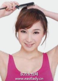 時尚花苞頭扎法 透露出一絲女性的酷感