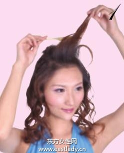 活力四射中長(zhǎng)卷發(fā)素雅中透露幾分動(dòng)感