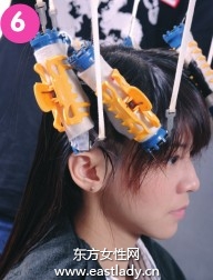 時(shí)尚卷發(fā)造型基本步驟體現(xiàn)女性溫婉秀麗