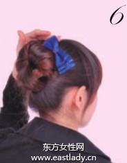 職場(chǎng)短束發(fā)展現(xiàn)沉穩(wěn)與時(shí)尚