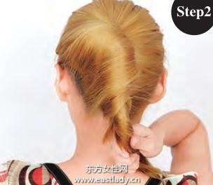 2013初春馬尾新發(fā)型給人不一樣的感覺