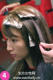 給自己染發(fā)讓色彩飄逸而出清爽怡人