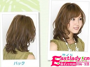 盛夏發(fā)型技巧 讓大餅?zāi)樧冃愿? style=