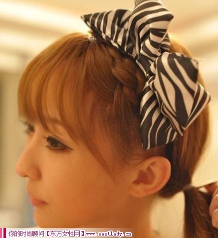 DIY韓式發(fā)箍編發(fā) 讓你散發(fā)獨(dú)特甜美魅力