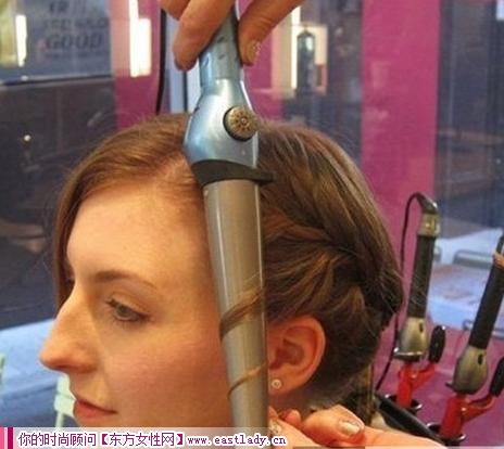 簡單易學(xué)法式盤發(fā)發(fā)型圖解 跟上時尚潮流腳步