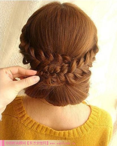 簡單韓式盤發(fā)十步驟 提升你的魅力值