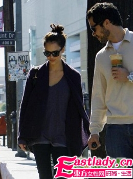 俏麗活潑 明星也愛的冬季盤發(fā)