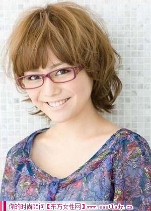 最搭眼鏡的四款時(shí)尚發(fā)型