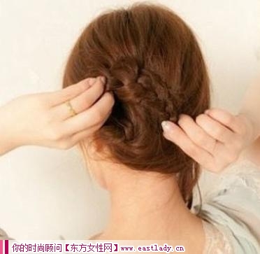 韓式簡易花苞頭的扎法圖解