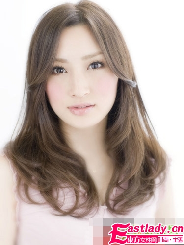 適合國字臉MM的發(fā)型