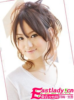 最新最愛DIY發(fā)型步驟大放送