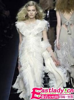 視覺盛宴 T臺(tái)百合的百變發(fā)型