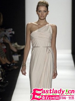 視覺(jué)盛宴 T臺(tái)百合的百變發(fā)型