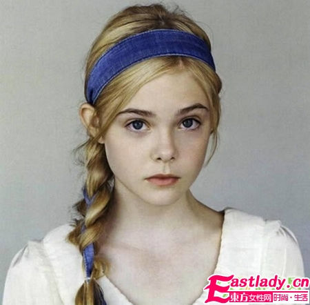 16款絲巾扎發(fā)法 人美發(fā)更美