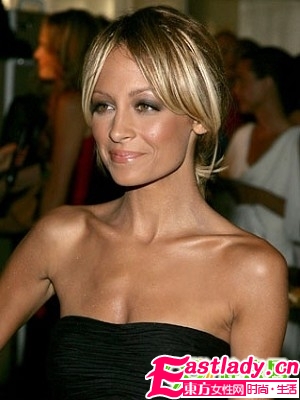 小個子明星的時尚發(fā)型秀