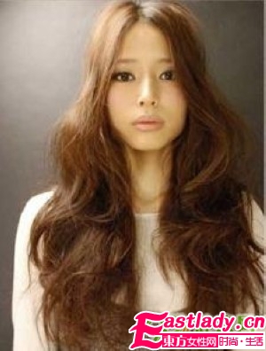 09秋季發(fā)型 時(shí)尚玩轉(zhuǎn)大波浪