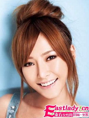 輕熟女最?lèi)?ài)秋冬時(shí)尚中短發(fā)