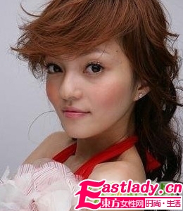 張韶涵俏皮演繹11款魅力發(fā)型