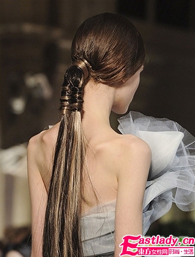 13款秀場馬尾辮發(fā)型推薦