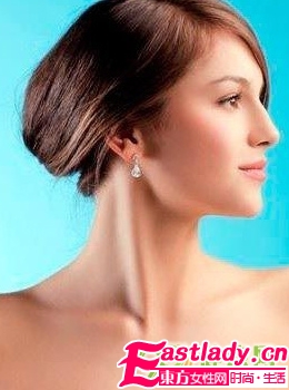 最新冬季簡(jiǎn)約美韓式新娘盤發(fā)