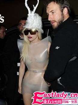 盤點(diǎn)年度最讓人崩潰的雷人發(fā)型