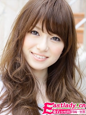 輕熟女最?lèi)?ài)秋冬時(shí)尚中短發(fā)