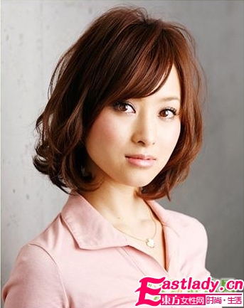 中年女性適合什么發(fā)型|中年女性的短發(fā)發(fā)型