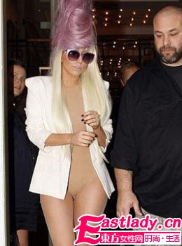 盤點(diǎn)年度最讓人崩潰的雷人發(fā)型