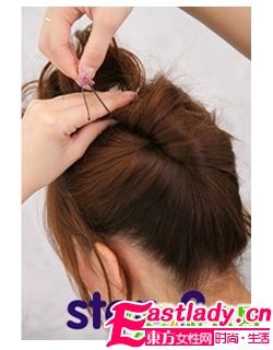 教你DIY清爽靚麗丸子頭