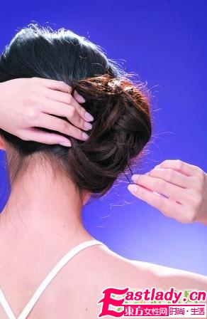 居家也時尚 DIY韓式風(fēng)情小發(fā)髻