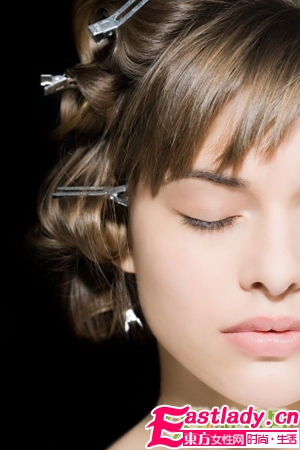 專家分享夏季護(hù)發(fā)妙招 拒絕頭屑油膩