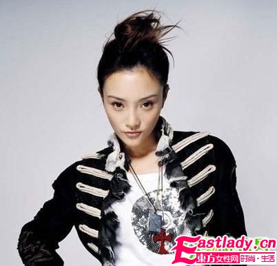 七夕約會 打造簡易時尚甜美發(fā)型